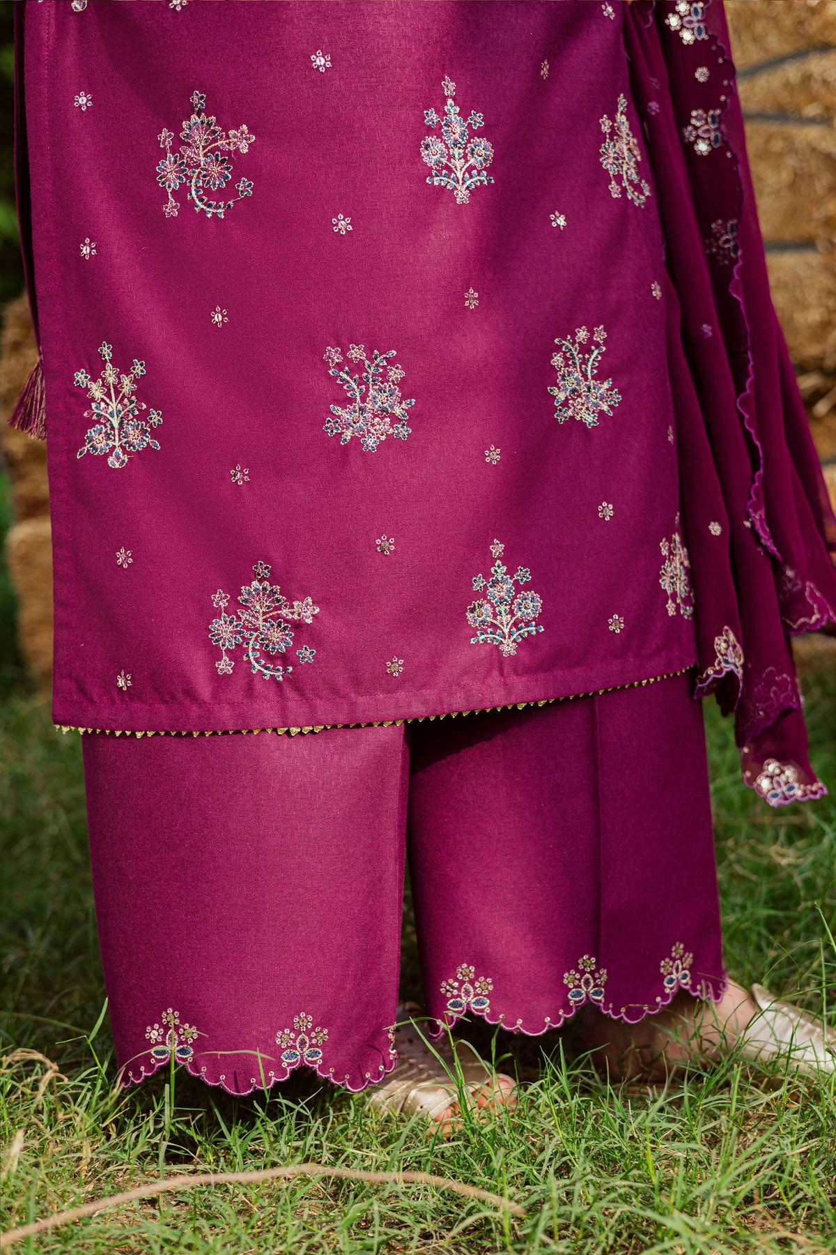 Batik 3 Piece Embroidered Dhanak Suit With Embroidered Dupatta